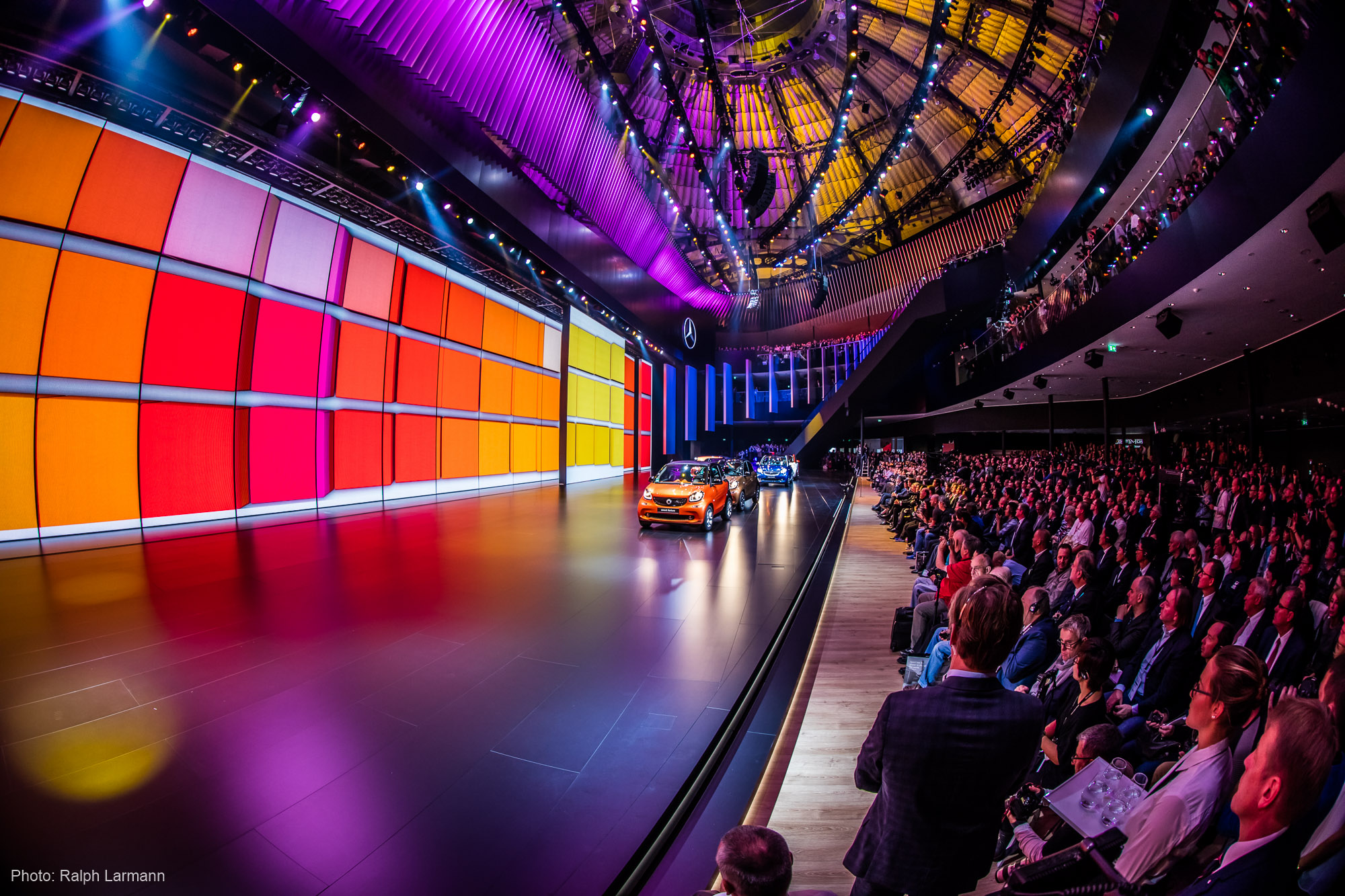 PK-0106_LR-Selection_Licht-Merceds-Benz_VA-PK_Photo-Ralph@Larmann_com_-0D0A9221